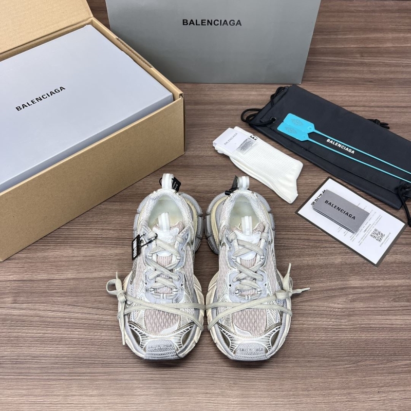 Ba1en*iaga track shoes